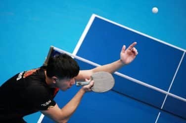 table-tennis-1208377_1920 | PingPongExperts | PingPongExperts An adult serving ball